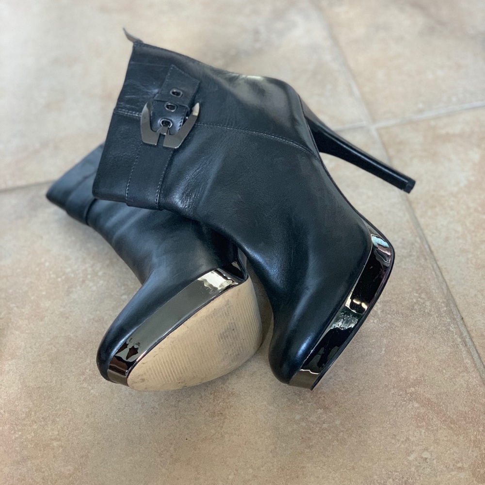 MPS Size 7.5. ankle boots. Black faux leather